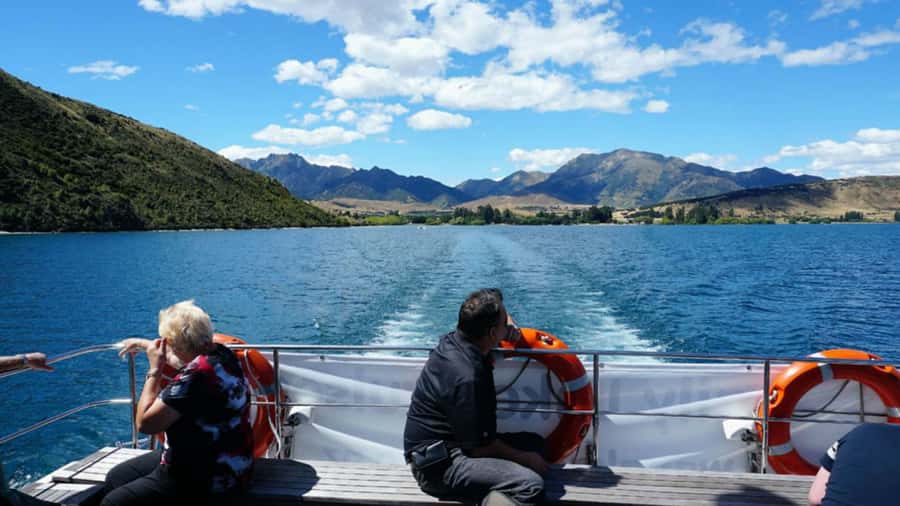 Stevensons Island 2-Hour Cruise and Nature Walk - Finding the boat at Wanaka lakefront, near 100 Ardmore St
