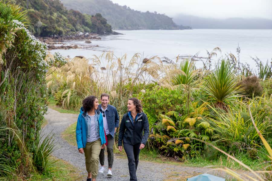 Stewart Island: Village and Bays Tour - Weather prep matters more than you think