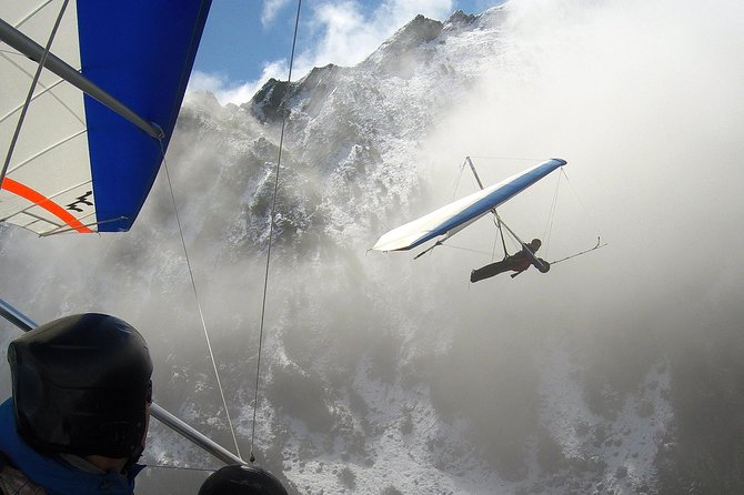Tandem Hang Gliding - Small-Group Energy: Why Max 5 Travelers Feels Different