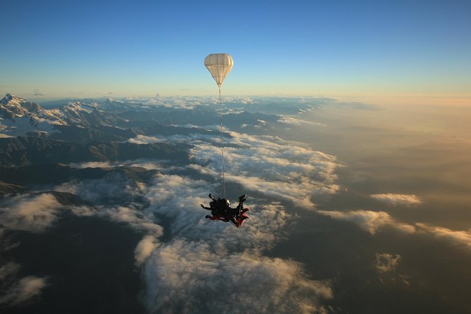 Tandem Skydive 10,000ft from Franz Josef - Booking timing, weather realities, and your best strategy