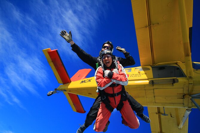 Tandem Skydive 13,000ft from Franz Josef - Video and Photos, Often the Best Use of the Extras