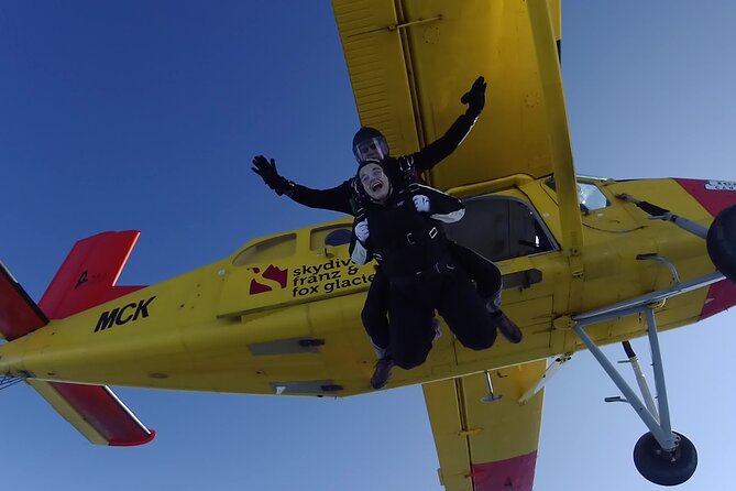 Tandem Skydive 16,500ft from Franz Josef - Aoraki Mt Cook and the West Coast view line from above