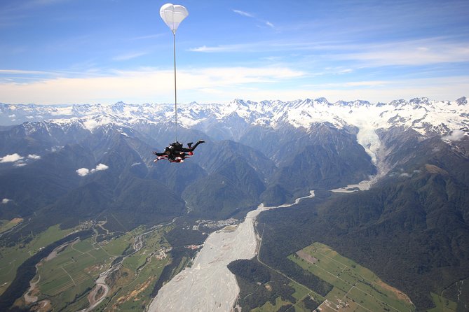 Tandem Skydive 16,500ft from Franz Josef - Photo and video packages: worth it, especially for birthdays