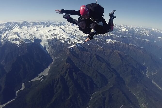 Tandem Skydive 18,000ft from Franz Josef - Price and included value around $515 per person