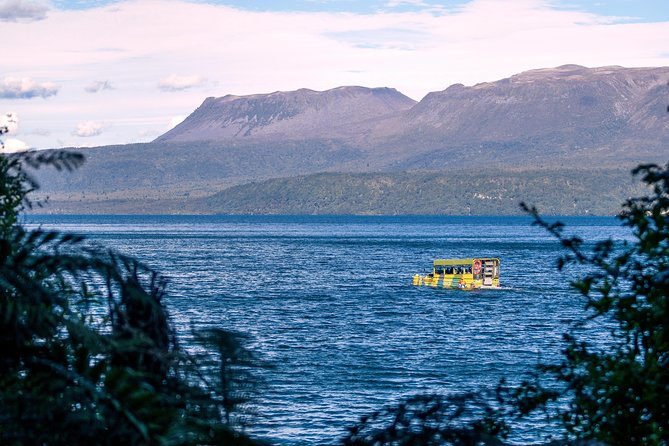 Tarawera and Rotorua Lakes Eco Tour by Boat with Guide - Why a WWII duck boat makes Rotorua feel real