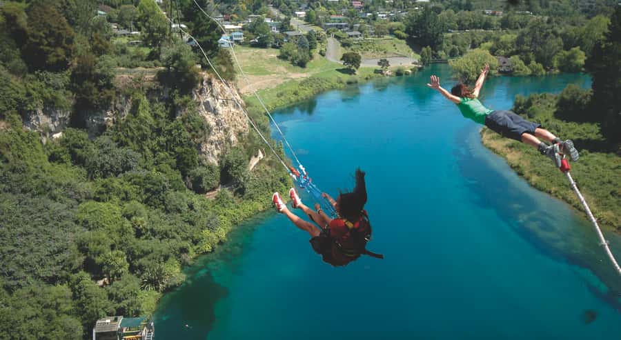 Taupō: Bungy Jump and Swing Combo - Why this Taupō combo feels so intense