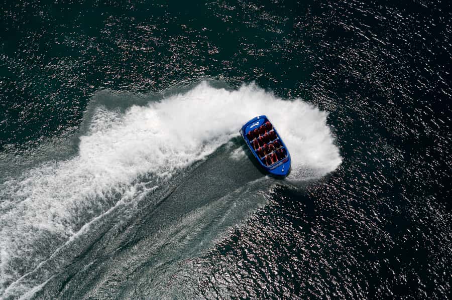 Taupō: Huka Falls 30-Minute Jet Boat Experience - Who this jet boat experience suits best