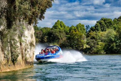 Huka Falls 30-Minute Jet Boat Experience