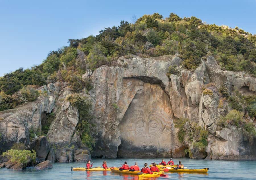 Taupo: Maori Rock Carvings Kayaking Tour - Volcano views: the bonus sight that makes the lake feel huge