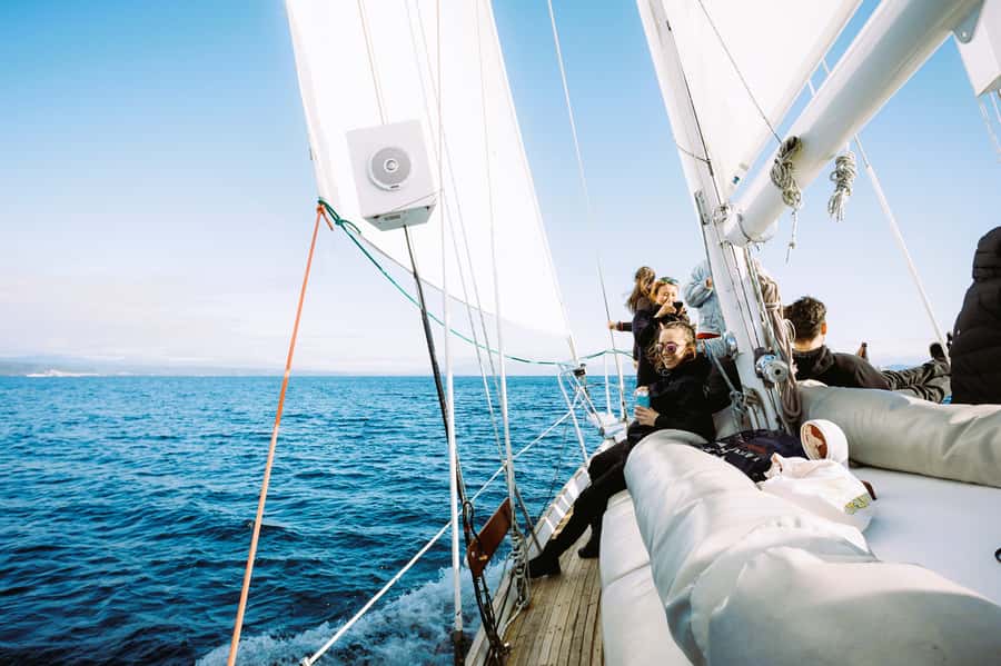 Taupō: Sail Barbary Eco Sailing to the Maori Rock Carvings - FAQ