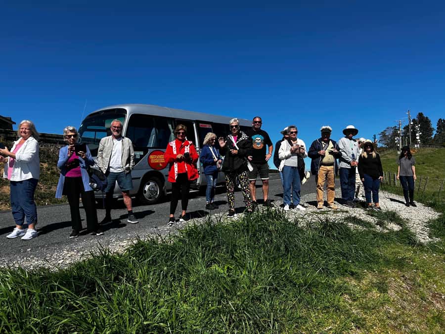 Tauranga City & Scenic Sightseeing 2-hour Local Tour - After the tour: using your free time around Mount main beach