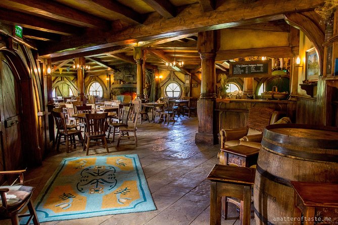 Tauranga to Magical Hobbiton Movie Set - Private Shore Excursion - Your guide and the kind of conversations you’ll get