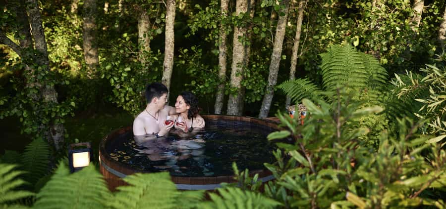 Tauranga: Wai-o-Tapu with Redwood Forest Walk or Forest Spa - The Guide and the Small-Group Vibe: Why It Feels Less Like a Tour