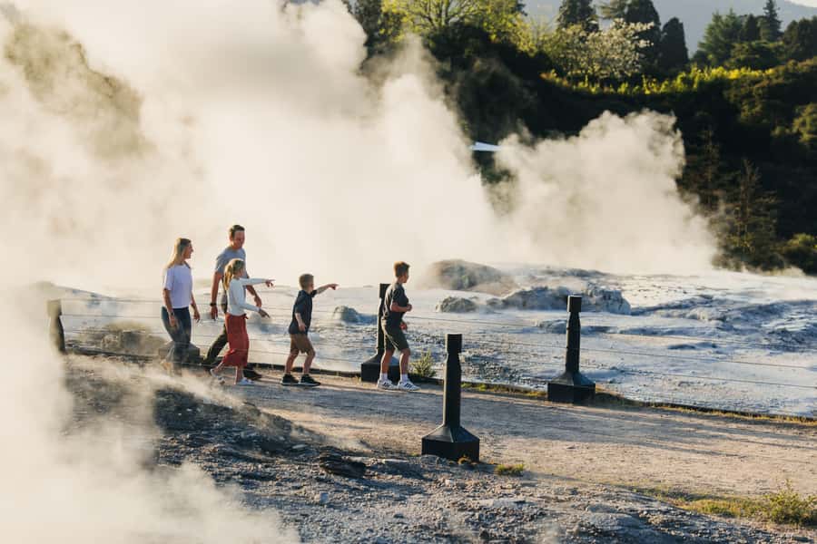 Te Puia: Te Rā Guided Day Tour - Rotorua start point at Te Puia, and how the tour pacing feels