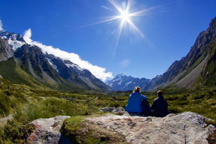 Tekapo Shuttle: Mt Cook Day Tour via Pukaki & Tasman Lake - Peter’s Lookout: the quick photo hit that sets the tone