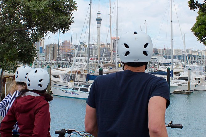 The Classic: our most popular electric bike tour of Auckland's Highlights - The gear that makes or breaks comfort: e-bike, helmet, headset