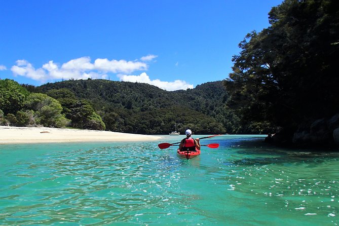 The Family Cruiser - Starting at Kahu Kayaks Abel Tasman (8:30 am) and getting kitted fast