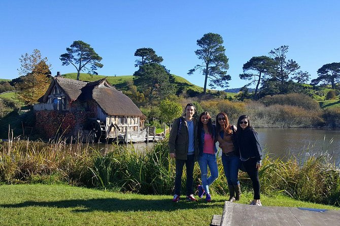 The Hobbiton Movie Set Small-Group Guided Tour from Auckland - Why this Hobbiton trip feels different from a drive-by