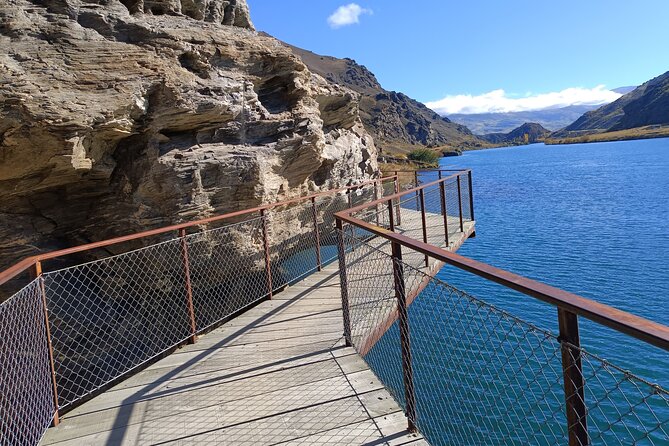 The Ultimate Lake Dunstan Bike Hire And Boat Experience - Why the Cromwell to Clyde Lake Dunstan Trail feels like a win
