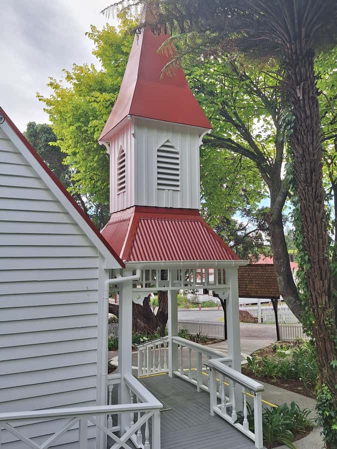 Tour of the Bay, Te Puna Sculpture Park and Historic Village - Historic Village: Learn the Local Legends, Then Grab Kiwi Snacks