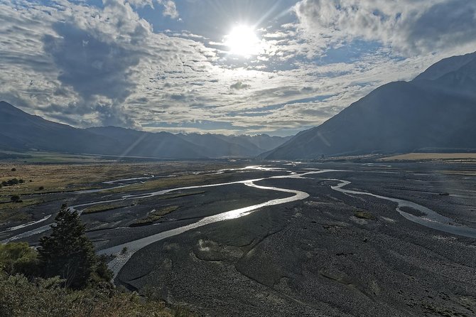 TranzAlpine Train, Arthur's Pass and Castle Hill Day Trip - Kura Tawhiti and Lake Pearson: scenic stops that keep the return interesting