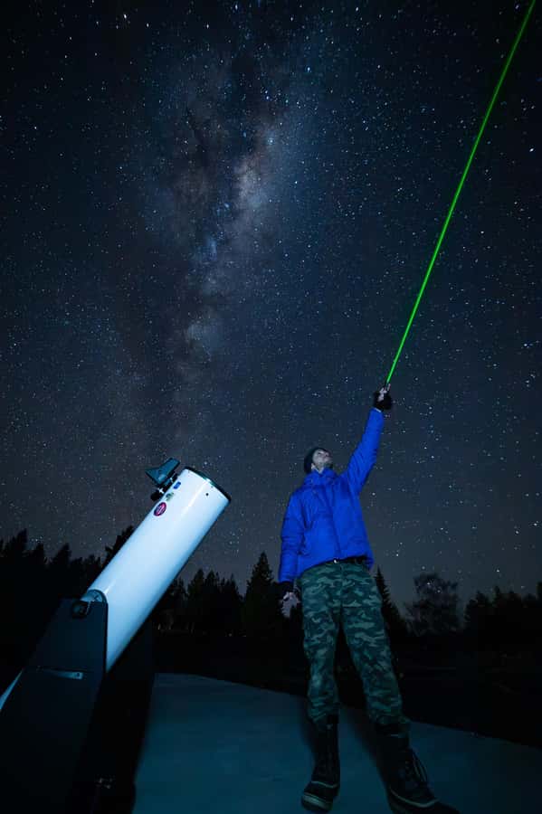 Twizel: Stargazing Tour with an Astronomer and Telescope - The 75-minute flow: laser pointing, then telescope time, then your astrophoto