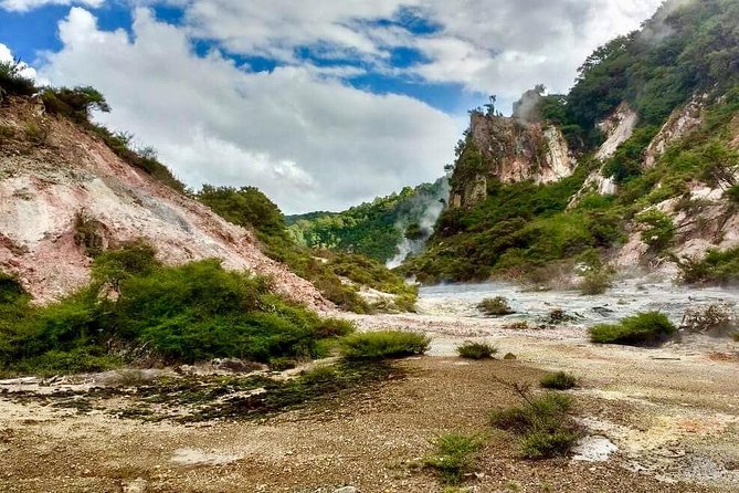 Volcanic Rotorua Day Trip from Auckland - Wai-O-Tapu Thermal Wonderland: self-guided time plus possible extra ticket