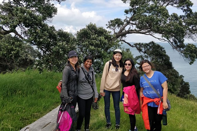 Waiheke Island Double Headland Coastal Walk - Maps, choices, and the value of a guide on a hilly route