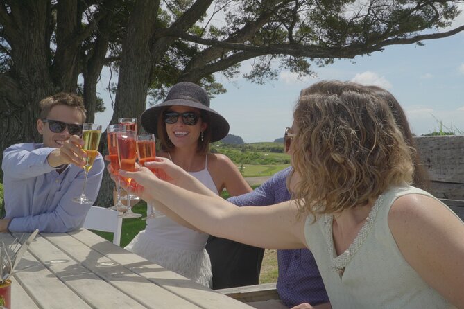 Waiheke Island - Fly and Dine (from North Shore Airport) - Wine and food: what you get, and what to expect