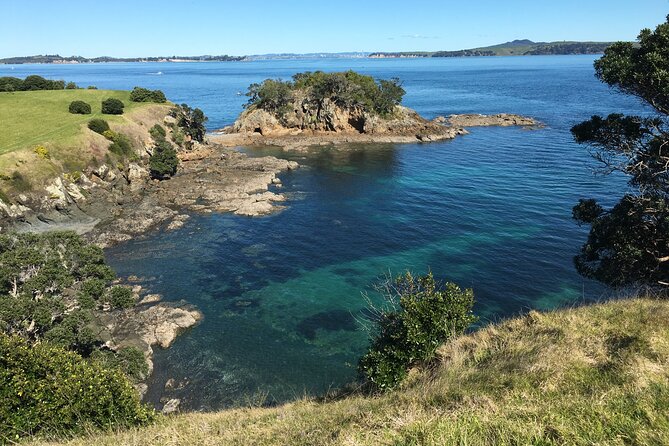 Waiheke Island Private Double Headland Walk - Matiatia Headland to Owhanake Bay, Then a Lunch Reset in Oneroa