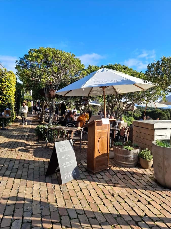 Waiheke Island: Sip and Savor 3 Vineyards Tour with Lunch - Matiatia Wharf Start, Then Oneroa Orientation