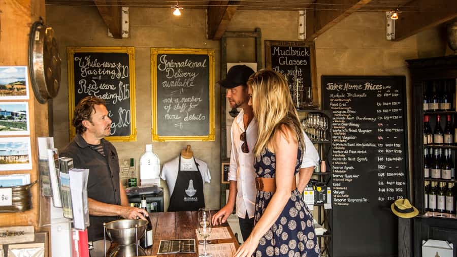 Waiheke Island: The Essence of Waiheke Wine Tour - Te Motu or Obsidian as Your Third Vineyard Stop