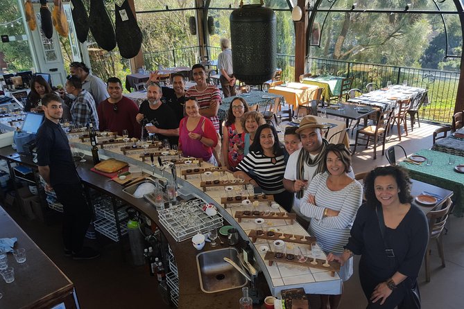 Waiheke island Wine Tours - PREMIUM wine tasting MAX 11 clients ! - Small-group comfort: what it feels like on the ground