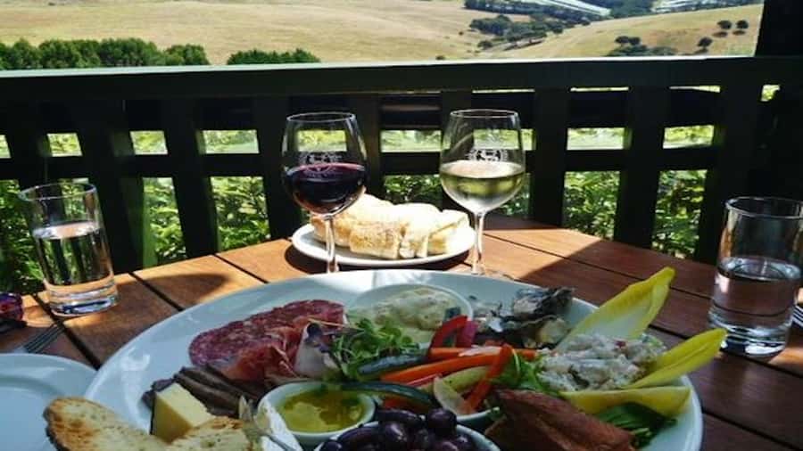 Waiheke: Scenic Taste and Graze Tour with Wine, Whisky, Beer - Key highlights to look for on this Waiheke Taste and Graze day