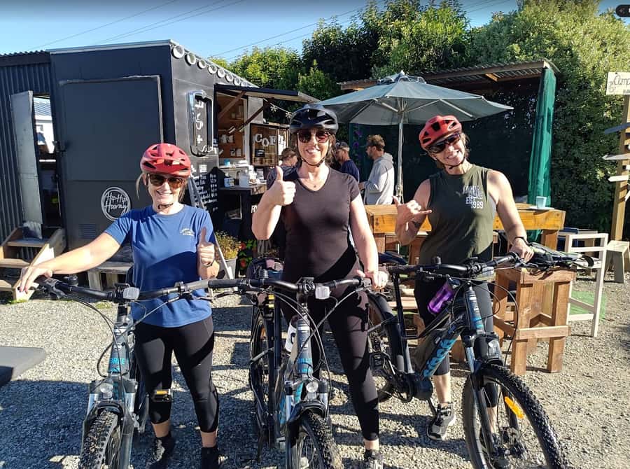 Wānaka And Hāwea: Trail Ride on Bike or E-Bike - What is included, and what you should bring