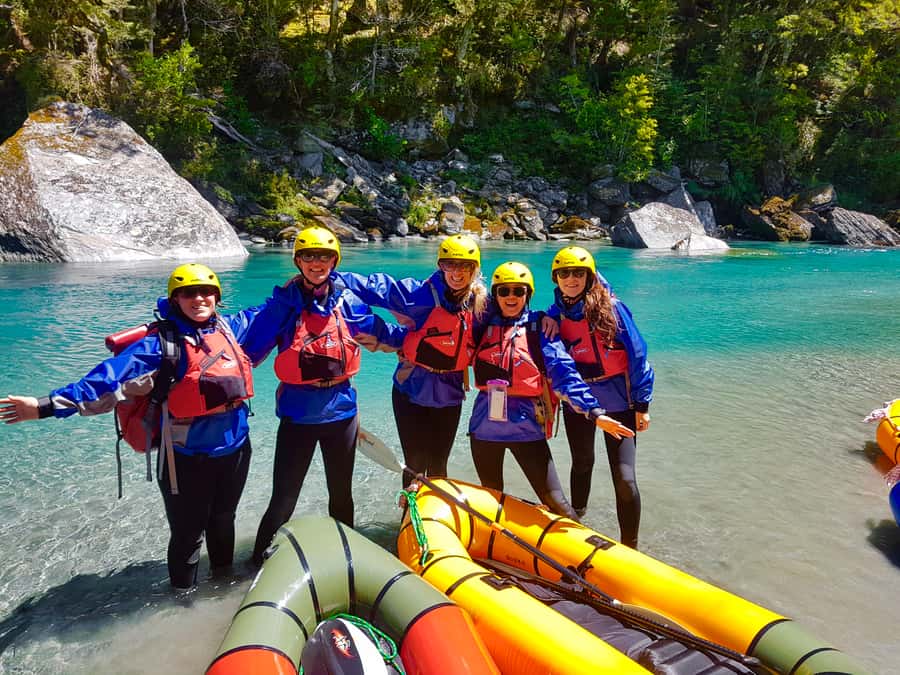 Wanaka: Full-Day Guided Packrafting Tour with Lunch - First strokes: paddle tuition before the current takes over