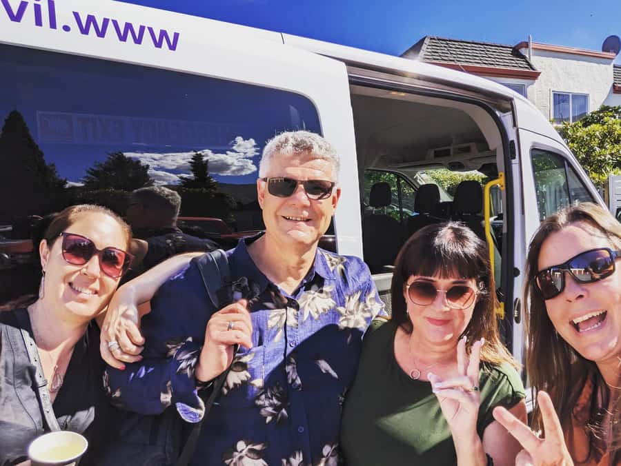 Wanaka: Full Day Wine Tour Hidden Gems - The rhythm of the day: photo stop, then steady tasting momentum