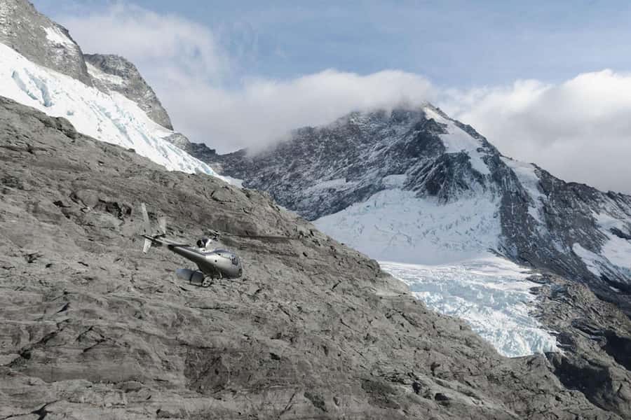 Wānaka: Heli Siberia Max - Helicopter Flight, Hike, Jet Boat - What to pack, what to wear, and how to pace your hike
