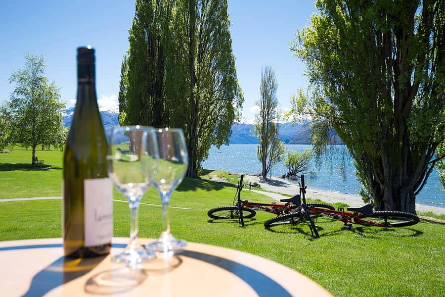 Wanaka: Self-Guided Regular MTB - Lake Hawea to Lake Wanaka - Meeting at the I-Site, getting fitted in central Wanaka