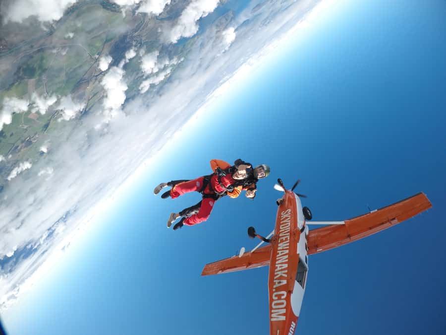 Wanaka: Tandem Skydive Experience - Picking 9,000, 12,000, or 15,000 ft: what changes for you