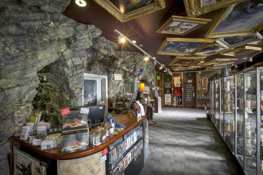 Wellington: Cave to Coast Highlights Guided Tour - Should you book Wellington Cave to Coast Highlights?