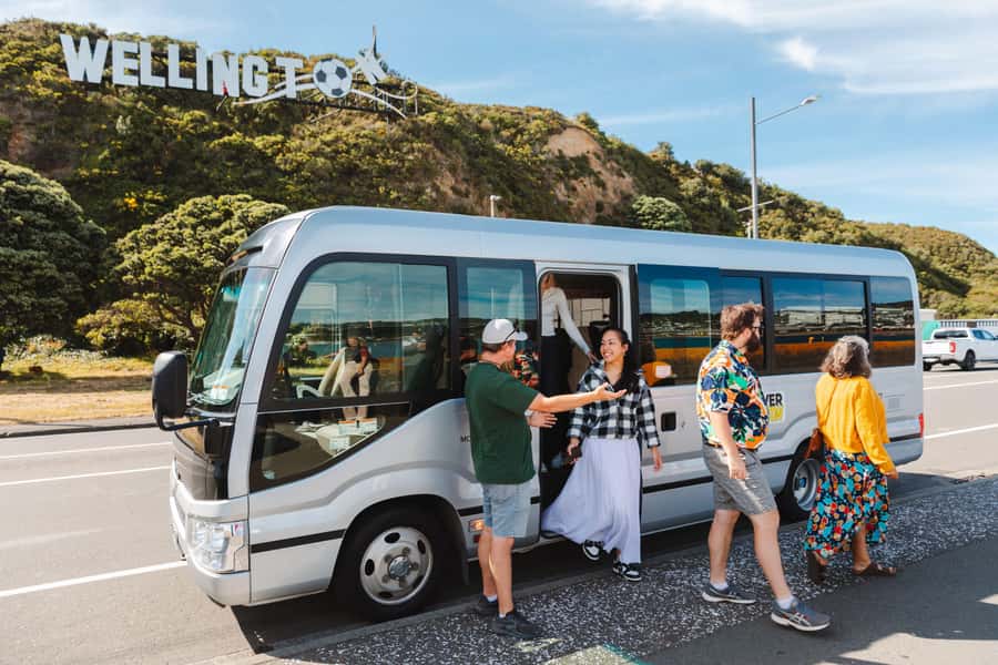 Wellington: Guided City Tour with Cable Car Ticket - Photo stops that actually help you understand Wellington