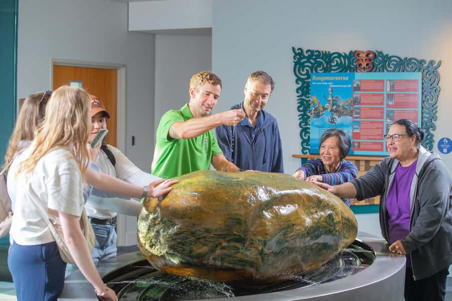 Wellington: Museum of NZ General Admission - Māori and Pacific taonga: the reason Te Papa is worth the ticket