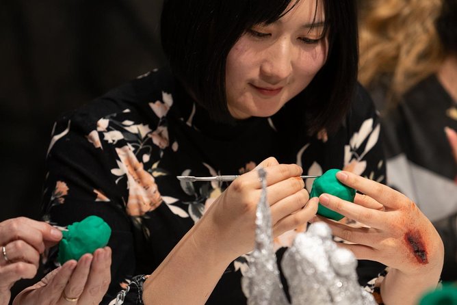 Wētā Workshop Creative Workshop: Intro to Sculpting - Price and timing: is $34.13 worth 90 minutes?