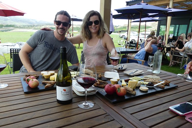 Wine Tour & Maori Culture Wanaka - Wine and Māori culture in one Wanaka half-day